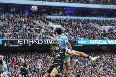 Manchester City 'den Nico O' Reilly Everton 'dan James Tarkowski ile çatıştı ve Premier League maçı sırasında Manchester City' nin Everton 'a açtığı Etihad Stadyumu' nda 18 Ekim 2025 'de sakatlandı. 