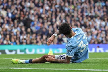 Manchester City 'den Nico O' Reilly, Premier League maçında Everton 'dan James Tarkowski ile 18 Ekim 2025' te Etihad Stadyumu 'nda oynanan karşılaşmada sakatlandı. 