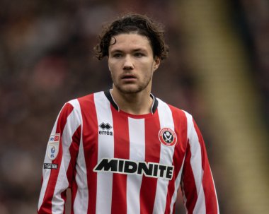 Sheffield United takımından Callum O 'Hare 18 Ekim 2025' te Bramall Lane, Sheffield, İngiltere 'de Sheffield United' a karşı oynadığı maçta 