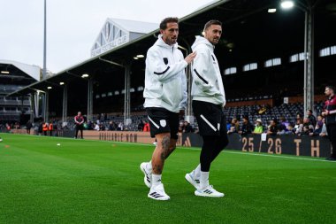 Fulham 'dan Benjamin Lecomte ve Fulham' dan Timothy Castagne Premier Lig karşılaşması öncesinde 18 Ekim 2025 'te Craven Cottage, Londra' da Fulham-Arsenal maçı var. 