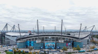Manchester City, Manchester Everton 'a karşı Etihad Stadyumu' nda oynanan Premier Lig maçında soldan sağa Erling Haaland, Bernardo Silva, Rodrigo ve Ruben Dias oyuncuların duvar resmine giriş yaptılar. 