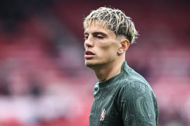 Chelsea 'den Alejandro Garnacho Premier League maçında ısınma turunda Nottingham Forest Chelsea' ye karşı City Ground, Nottingham, İngiltere, 18 Ekim 2025 