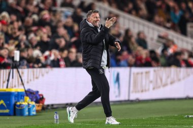 Middlesbrough takımının teknik direktörü Rob Edwards takımına Middlesbrough - Ipswich Town - Riverside Stadyumu, Middlesbrough, İngiltere, 17 Ekim 2025 