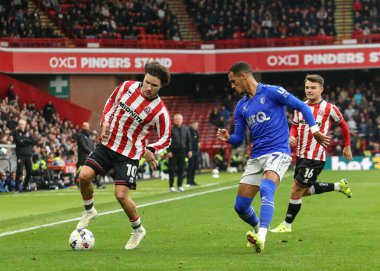 Sheffield United takımından Callum O 'Hare 18 Ekim 2025' de Sheffield United 'a karşı Bramall Lane, Sheffield, Birleşik Krallık' ta oynanan maçta maç yapıyor. 