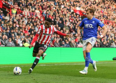 Sheffield United takımından Chiedozie Ogbene, 18 Ekim 2025 'te Sheffield Lane, İngiltere' de Sheffield United ve Watford maçında maç yapıyor. 