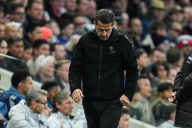 Premier Lig maçında Marco Silva teknik direktörü Fulham, Londra 'daki Craven Cottage' da Arsenal 'e karşı, 18 Ekim 2025 