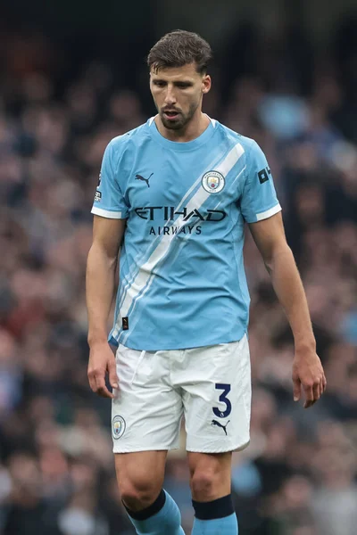Manchester City Premier League maçı sırasında Ruben Dias Manchester City ile Everton arasında Etihad Stadyumu, Manchester, İngiltere, 18 Ekim 2025 