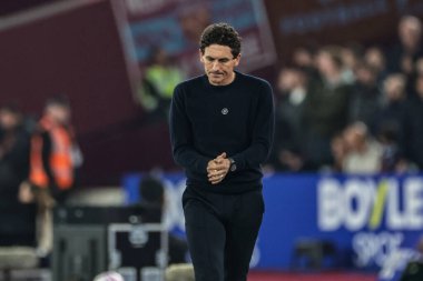 20 Ekim 2025 'te Londra Stadyumu' nda oynanan Premier League maçında Keith Andrews 'un teknik direktörü West Ham United, Brentford' a karşı.  