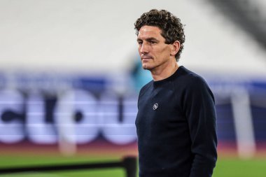 Brentford 'un Keith Andrews teknik direktörü, Premier League maçı sırasında West Ham United' a karşı Brentford 'a 20 Ekim 2025' te Londra Stadyumu 'nda ulaştı. 