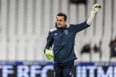West Ham United kalecisi Lukasz Fabianski Premier League maçında ısınma turunda West Ham United Brentford 'a karşı Londra Stadyumu, Londra, İngiltere, 20 Ekim 2025 