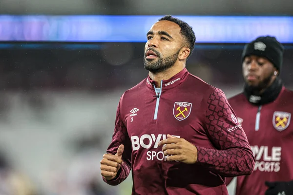West Ham United takımından Callum Wilson, Premier League maçında maç öncesi ısınma oturumunda West Ham United 'a karşı Brentford, Londra Stadyumu, İngiltere, 20 Ekim 2025 