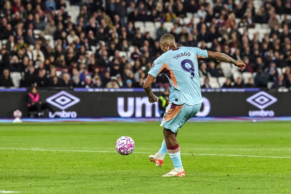 Brentford 'dan Igor Thiago Premier League maçında 20 Ekim 2025' te Londra Stadyumu 'nda West Ham United' a karşı Brentford maçında 0-1 berabere kaldı. 