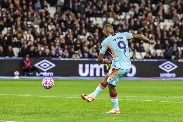 Brentford 'dan Igor Thiago Premier League maçında 20 Ekim 2025' te Londra Stadyumu 'nda West Ham United' a karşı Brentford maçında 0-1 berabere kaldı. 