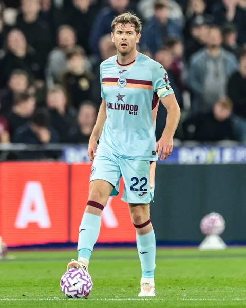 Brentford 'dan Nathan Collins Premier League maçı sırasında West Ham United, Brentford' a karşı Londra Stadyumu, Londra, İngiltere, 20 Ekim 2025 