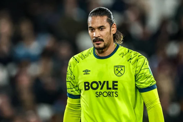 West Ham United kalecisi Alphonse Areola Premier League maçında West Ham United Brentford 'a karşı Londra Stadyumu, İngiltere, 20 Ekim 2025  