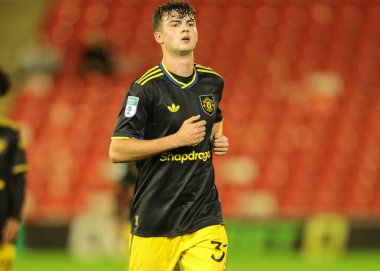 Manchester United 'dan Tyler Fredricson, The Vertu Trophy Group D maçında Barnsley, Manchester United U21' e karşı Oakwell, Barnsley, Birleşik Krallık, 21 Ekim 2025 