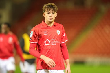 Barnsley 'den Marc Roberts, The Vertu Trophy Group D maçında Barnsley, Manchester United U21' e karşı Oakwell, Barnsley, Birleşik Krallık 'ta 21 Ekim 2025 