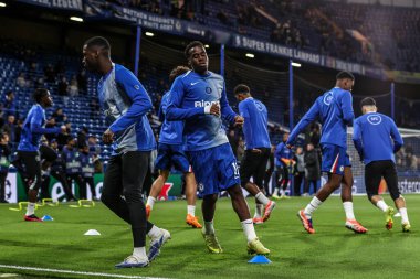 Chelsea 'den Jamie Gittens maç öncesi ısınma oturumunda UEFA Şampiyonlar Ligi Maçı' nda 8 Chelsea-Ajax maçında Stamford Bridge, Londra, Birleşik Krallık, 22 Ekim 2025 