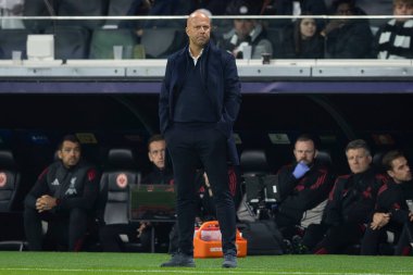 Arne Slot teknik direktörü UEFA Şampiyonlar Ligi Maçı sırasında 8 Eintracht Frankfurt Liverpool 'a karşı 22 Ekim 2025 Deutsche Bank Park, Frankfurt, Almanya