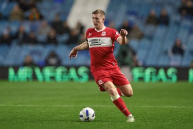 Middlesbrough 'dan Matt Targett 22 Ekim 2025' te İngiltere 'nin başkenti Hillsborough' da Çarşamba günü Sheffield 'a karşı oynanan Gökyüzü İddia Şampiyonası maçında topla birlikte.