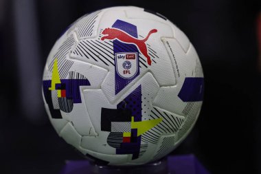 Puma Sky Bet EFL maç topu Sheffield Wednesday - Middlesbrough maçı sırasında Hillsborough, Sheffield, Birleşik Krallık, 22 Ekim 2025 