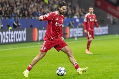 Liverpool 'dan Dominik Szoboszlai UEFA Şampiyonlar Ligi karşılaşmasında 8 Eintracht Frankfurt Liverpool' a karşı 22 Ekim 2025 Deutsche Bank Park, Frankfurt, Almanya 