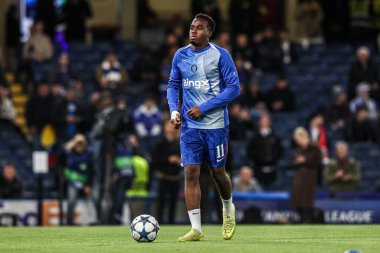 Chelsea 'den Jamie Gittens maç öncesi ısınma oturumunda UEFA Şampiyonlar Ligi Maçı' nda 8 Chelsea-Ajax maçında Stamford Bridge, Londra, Birleşik Krallık, 22 Ekim 2025 