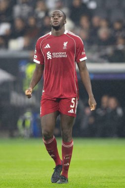 Liverpool 'dan İbrahima Konat UEFA Şampiyonlar Ligi Maçı sırasında 8 Eintracht Frankfurt Liverpool' a karşı 22 Ekim 2025 Deutsche Bank Park, Frankfurt, Almanya 