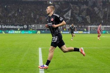 Eintracht Frankfurt 'tan Rasmus Kristensen, UEFA Şampiyonlar Ligi Maçı' nın 3 'üncü gününde Frankfurt' a karşı Liverpool Deutsche Bank Park, Frankfurt, Almanya, 22 Ekim 2025 
