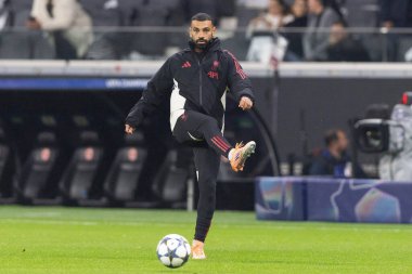 Liverpool 'dan Muhammed Salah, 22 Ekim 2025' te Almanya 'nın Frankfurt kentinde Deutsche Bank Park' ta 8 Eintracht Frankfurt 'un Liverpool' a karşı oynadığı maçın ilk yarısındaki ısınma maçında 
