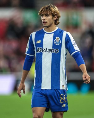 FC Porto takımından Rodrigo Mora UEFA Avrupa Ligi Maçı sırasında 8 Nottingham Ormanı, Porto 'ya karşı City Ground, Nottingham, İngiltere, 23 Ekim 2025 