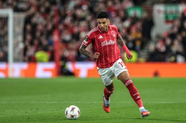 Nottingham Ormanı 'ndan Igor İsa, İngiltere' nin Nottingham şehrinde 23 Ekim 2025 'te oynanan 8 Nottingham Ormanı' nın 3 'üncü maçında topa vurdu. 