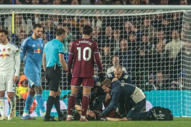 West Ham United takımından Oliver Scarles 24 Ekim 2025 'te İngiltere' nin Leeds Road kentinde oynanan Premier League maçında sakatlandı. 