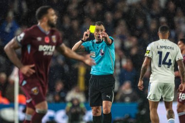 Hakem Radu Petrescu, 24 Ekim 2025 'te İngiltere' nin Elland Road kentinde oynanan Premier League maçında Leeds United ile West Ham United maçında sarı kart verdi. 