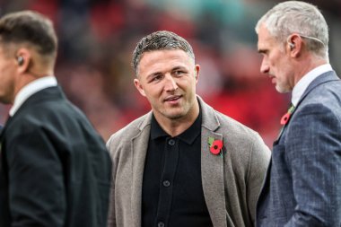 Sam Burgess, Warrington Wolves 'un menajeri. 25 Ekim 2025' te Wembley Stadyumu 'nda The Ashes Serisi 2025 İngiltere Avustralya' ya karşı.