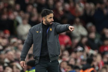 Manchester United 'ın teknik direktörü Ruben Amorim, Manchester United ile Brighton ve Hove Albion maçında Old Trafford, Manchester, İngiltere' de 25 Ekim 2025 tarihinde teknik alanda tepki gösterdi. 