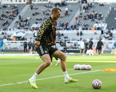 Newcastle United takımından Dan Burn, Premier League maçında maç öncesi ısınma oturumunda Newcastle United, Fulham 'a karşı St. James' s Park, Newcastle, İngiltere, 25 Ekim 2025
