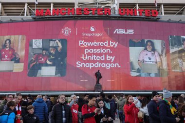 Premier Lig karşılaşmasında Old Trafford 'un taraftarları Manchester United ve Hove Albion' a karşı Old Trafford, Manchester, Birleşik Krallık 'ta 25 Ekim 2025