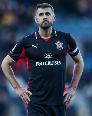 Southampton 'dan Jack Stephens, 25 Ekim 2025' te Ewood Park, Blackburn, İngiltere 'de oynanan Blackburn Rovers-Southampton maçından 2-1 mağlubiyet sonra taraftarlarını alkışladı. 