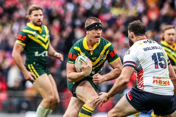 Avustralyalı Lindsay Collins, The Ashes Serisi 2025 İngiltere 'nin Avustralya' ya karşı Wembley Stadyumu 'nda 25 Ekim 2025' te İngiltere 'den Alex Walmsley tarafından yenildi.