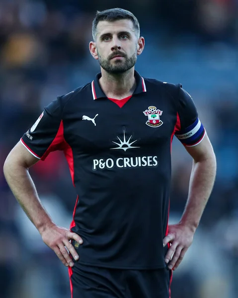Southampton 'dan Jack Stephens, 25 Ekim 2025' te Ewood Park, Blackburn, İngiltere 'de oynanan Blackburn Rovers-Southampton maçından 2-1 mağlubiyet sonra taraftarlarını alkışladı. 