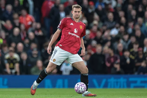 Manchester United 'dan Matthijs de Ligt Premier League maçında Manchester United ve Hove Albion' a karşı Old Trafford, Manchester, İngiltere, 25 Ekim 2025
