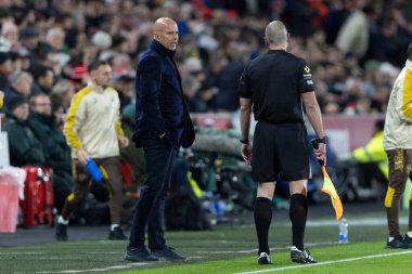 Liverpool Premier Lig maçında Arne Slot teknik direktörü Brentford Liverpool 'a karşı The Gtech Community Stadyumu, Londra, Birleşik Krallık, 25 Ekim 2025 