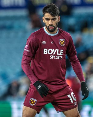West Ham United takımından Lucas Paquet Premier League maçında ısınma turunda Leeds United, West Ham United 'a karşı Elland Road, Leeds, İngiltere, 24 Ekim 2025  