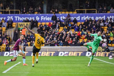 Wolverhampton Wanderers 'dan Marshall Munetsi Premier League maçında Wolverhampton Wanderers, Burnley' e karşı, Molineux, Wolverhampton, Birleşik Krallık, 26 Ekim 2025 'de 2-2 berabere kaldı.