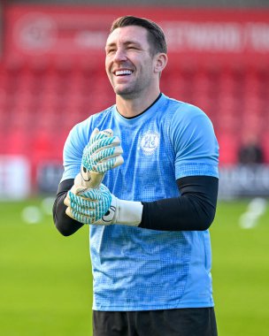 Fleetwood Town 'dan Jay Lynch 25 Ekim 2025' te Highbury Stadyumu 'nda Fleetwood Town - Accrington Stanley maçında gülüyor. 