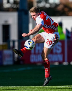 Fleetwood Town 'dan Harrison Neal Gökyüzü İddia Ligi 2 maçında Fleetwood Town, Accrington Stanley' e karşı Highbury Stadyumu, Fleetwood, Birleşik Krallık, 25 Ekim 2025