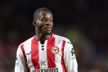 Brentford 'dan Dango Ouattara Premier League maçı sırasında Brentford, Liverpool' a karşı Gtech Community Stadyumu, Londra, 25 Ekim 2025 