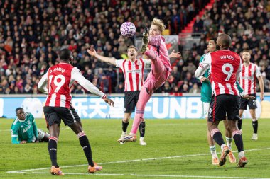Brentford 'dan Caoimhn Kelleher, Premier League maçında Brentford' a karşı Liverpool maçında Londra, İngiltere 'deki Gtech Community Stadyumu' nda 25 Ekim 2025 'de kurtarmayı başaramadı. 