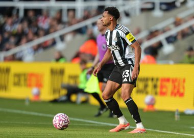 Newcastle United takımından Jacob Murphy, Premier Lig maçında St.James 's Park, Newcastle, İngiltere' de Newcastle United 'a karşı, 25 Ekim 2025